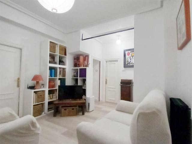 Piso en Venta en Calle Padre Suarez, 29 en Santo Domingo - El Campillín