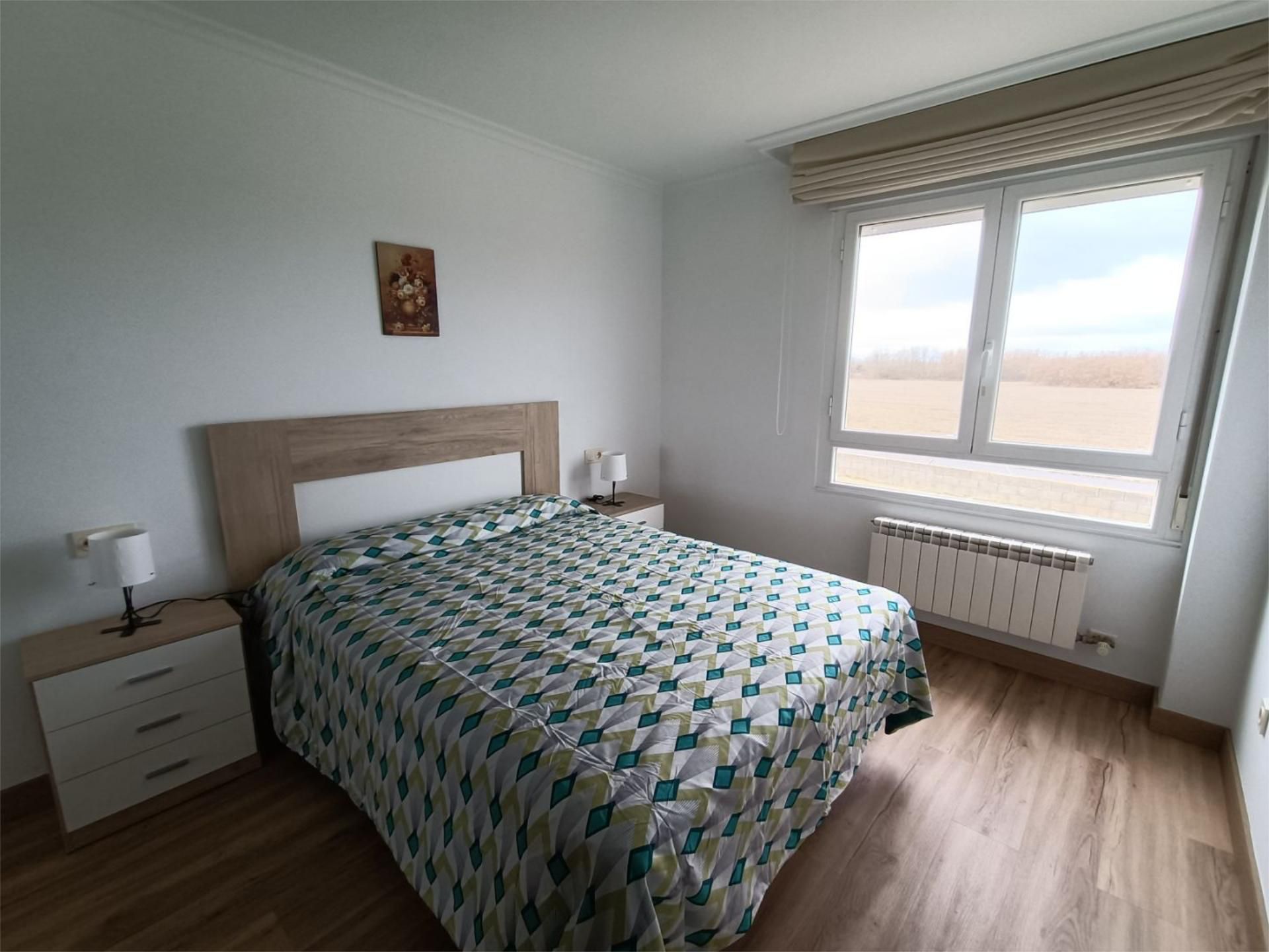 Bedroom of Flat to rent in Villadangos del Páramo  with Heating, Parquet flooring and Storage room