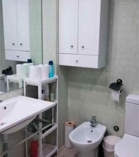 Photo 2 of Apartment to share in Nueva Andalucía centro, Málaga