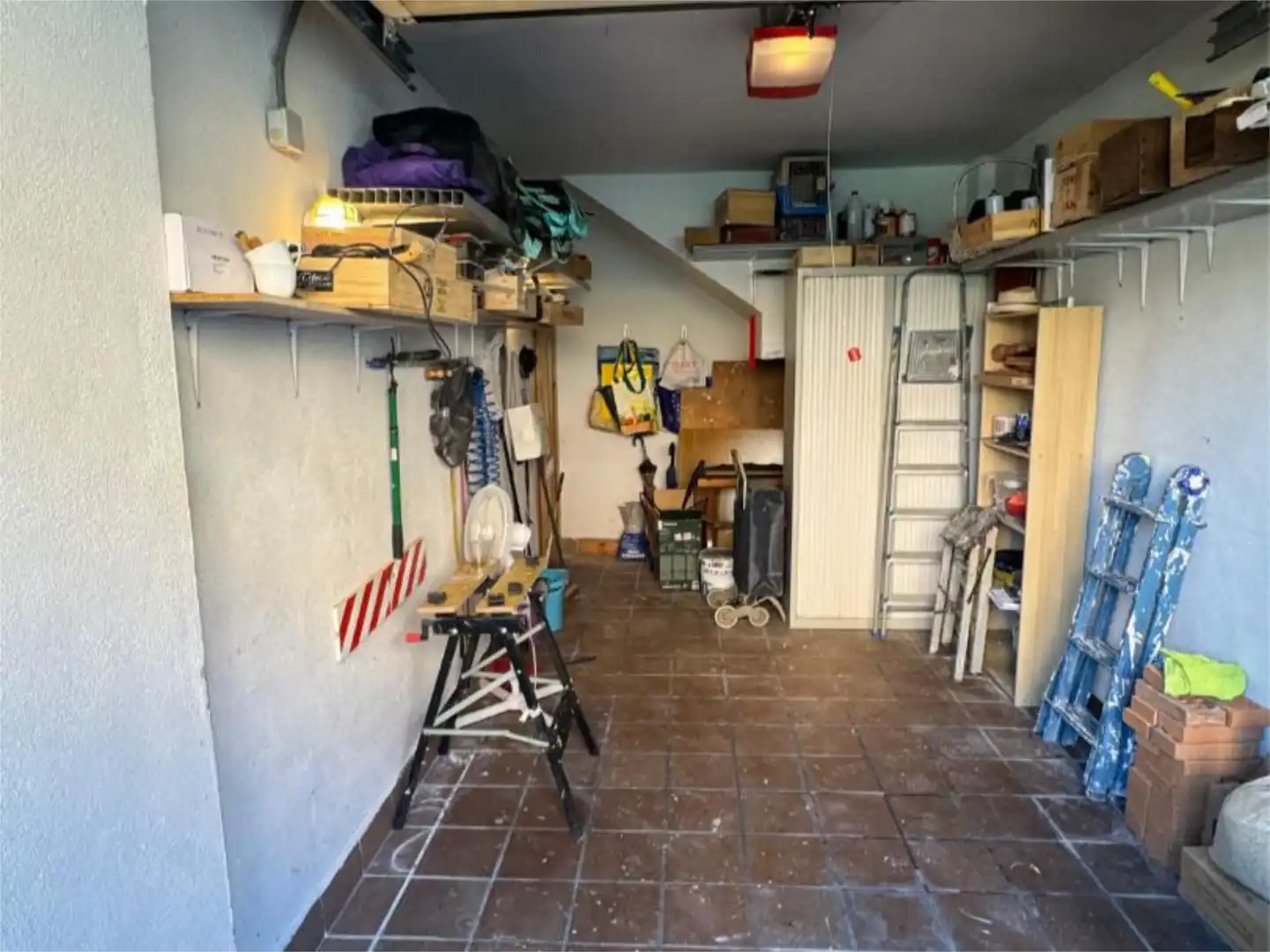 Piso en venta en Calle del Planeta Urano, 2, Parla Este Piso en venta en Parla con Aire acondicionado, Terraza y Piscina