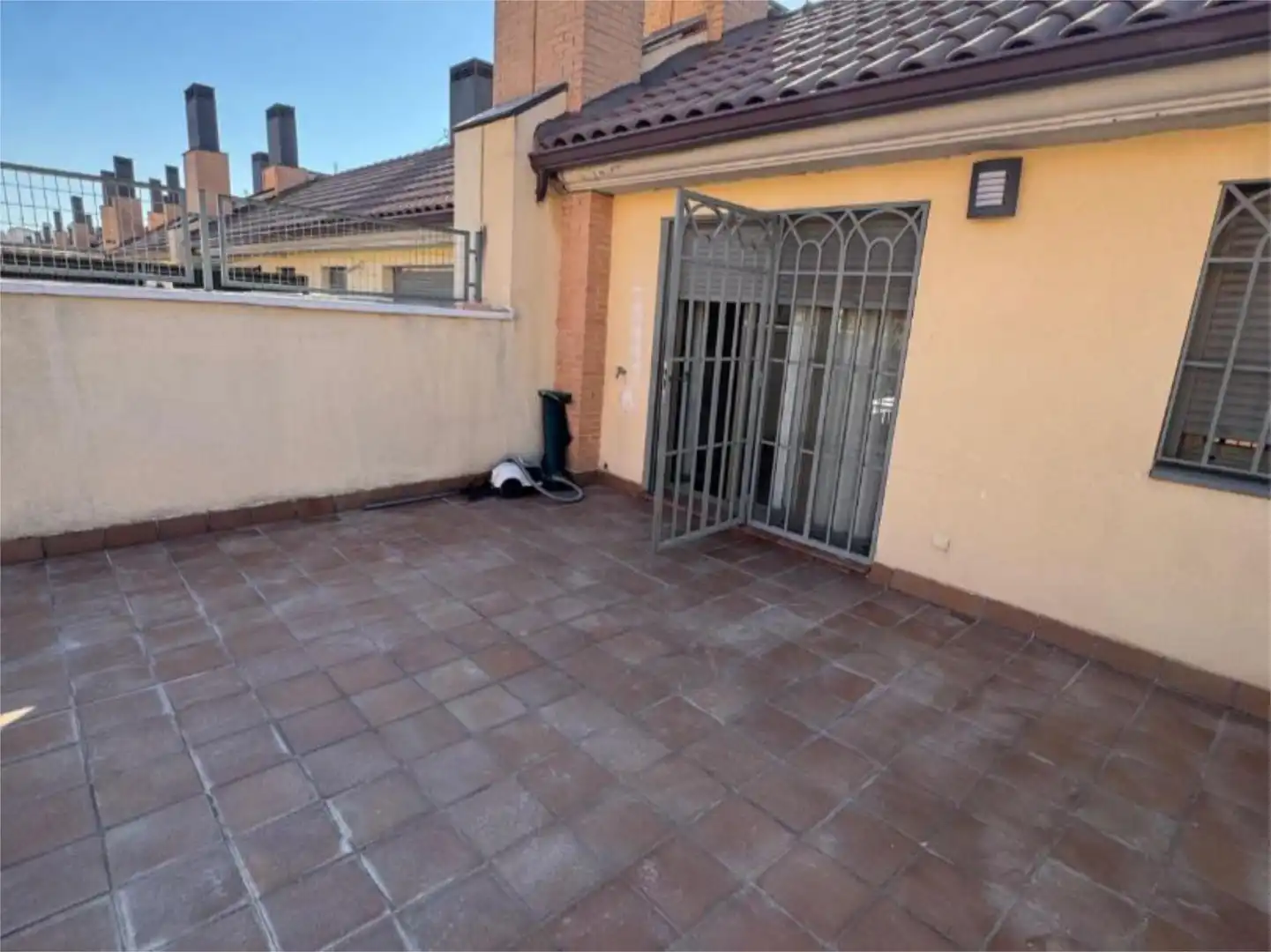 Piso en venta en Calle del Planeta Urano, 2, Parla Este Terraza de Piso en venta en Parla con Aire acondicionado, Terraza y Piscina