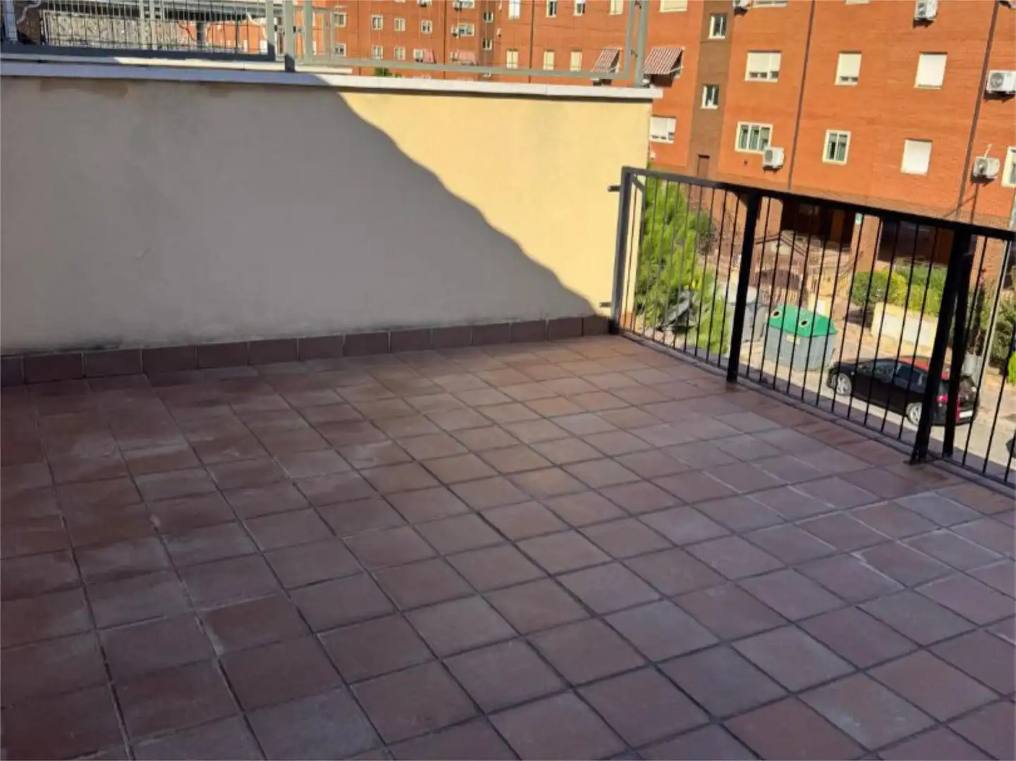 Piso en venta en Calle del Planeta Urano, 2, Parla Este Terraza de Piso en venta en Parla con Aire acondicionado, Terraza y Piscina