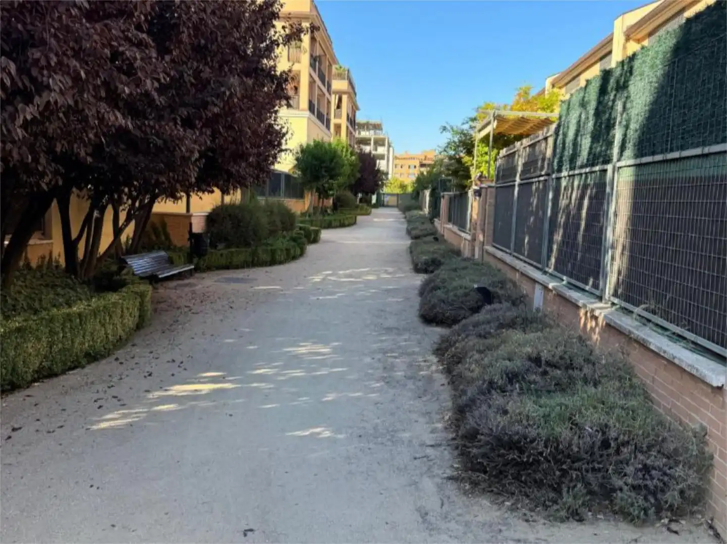 Piso en venta en Calle del Planeta Urano, 2, Parla Este Vista exterior de Piso en venta en Parla con Aire acondicionado, Terraza y Piscina