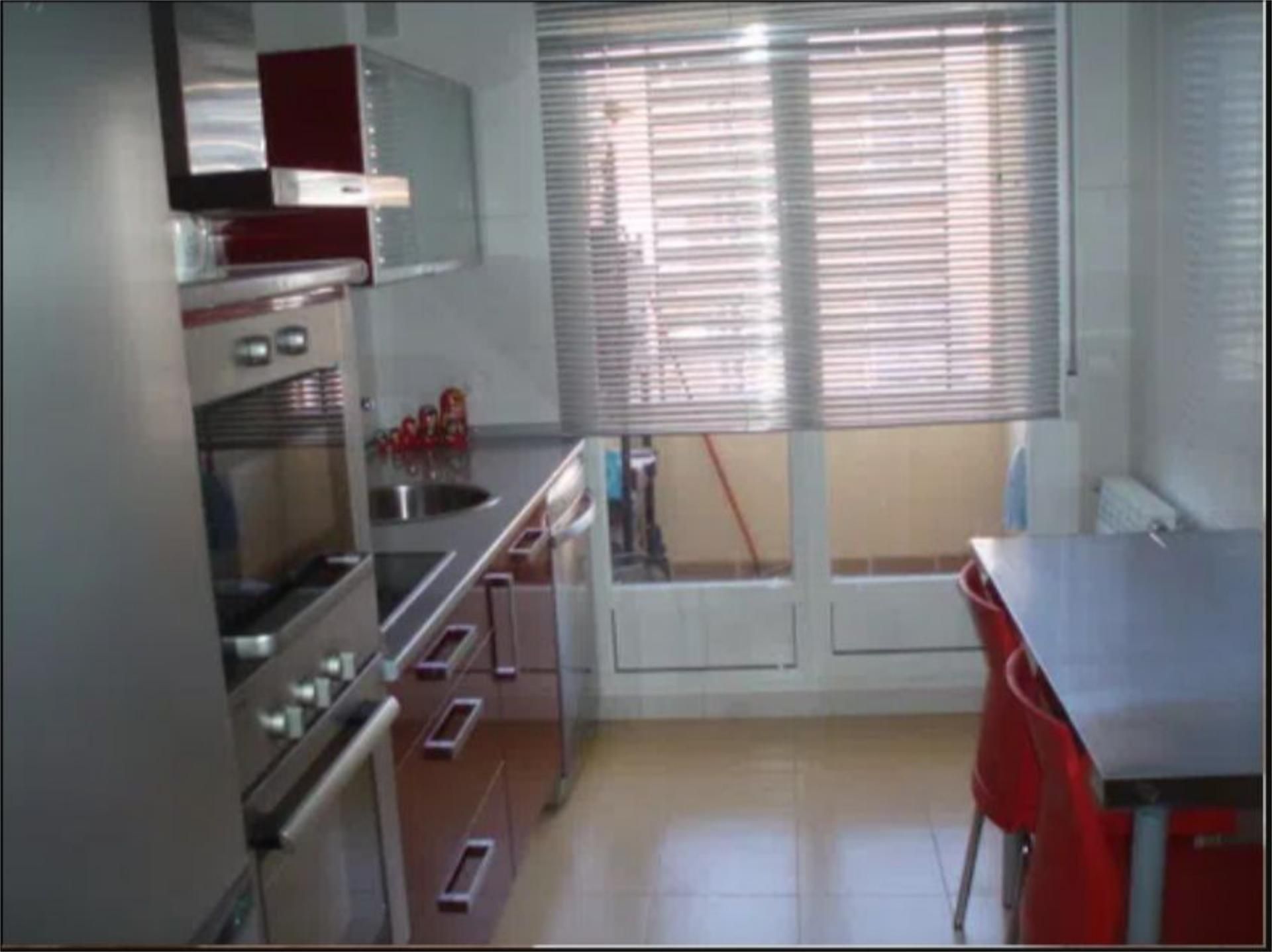 Kitchen of Flat for sale in Zamora Capital   with Heating, Parquet flooring and Terrace