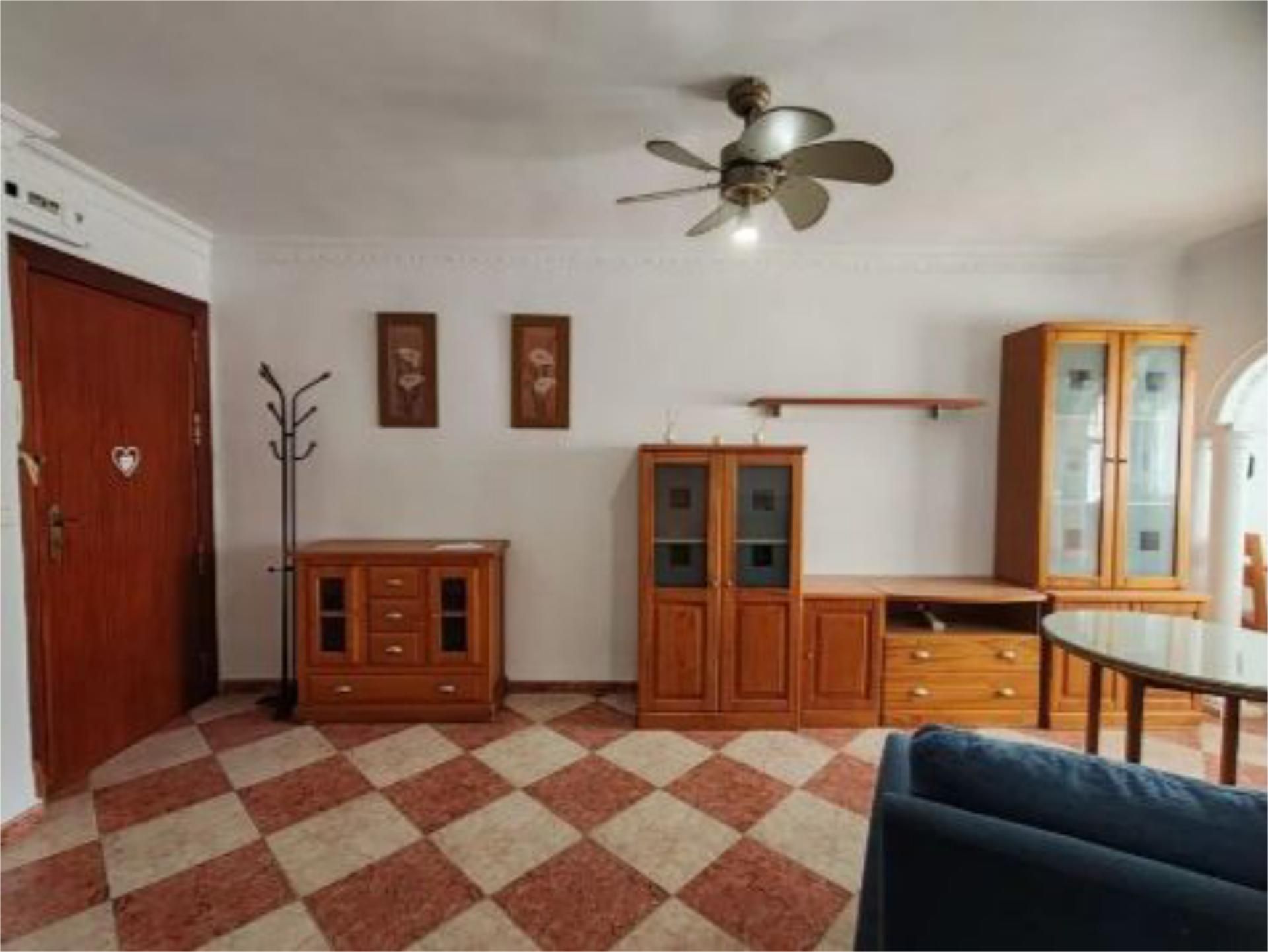 Sala d'estar de Pis de lloguer en Málaga Capital amb Aire condicionat i Moblat