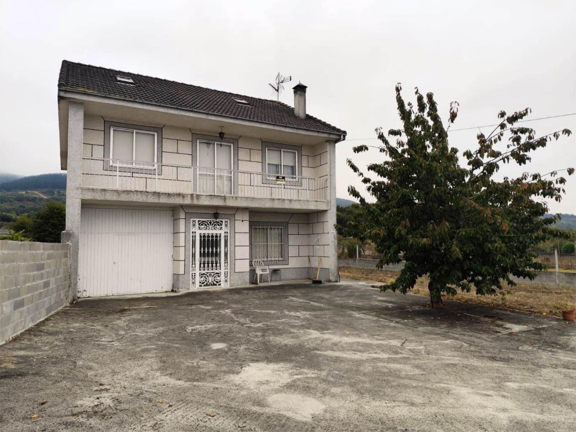 Vista exterior de Casa o xalet en venda en Porqueira amb Balcó