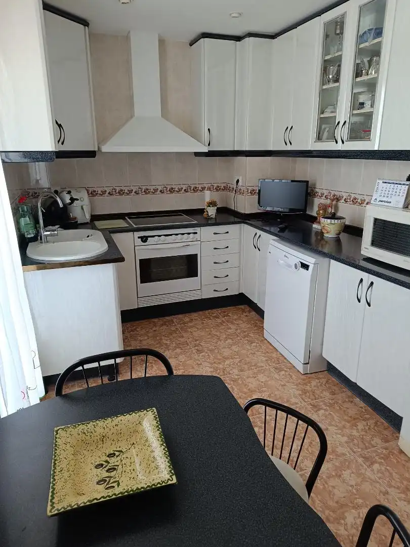 Cuina de Dúplex en venda en Villarrobledo amb Calefacció, Terrassa i Traster