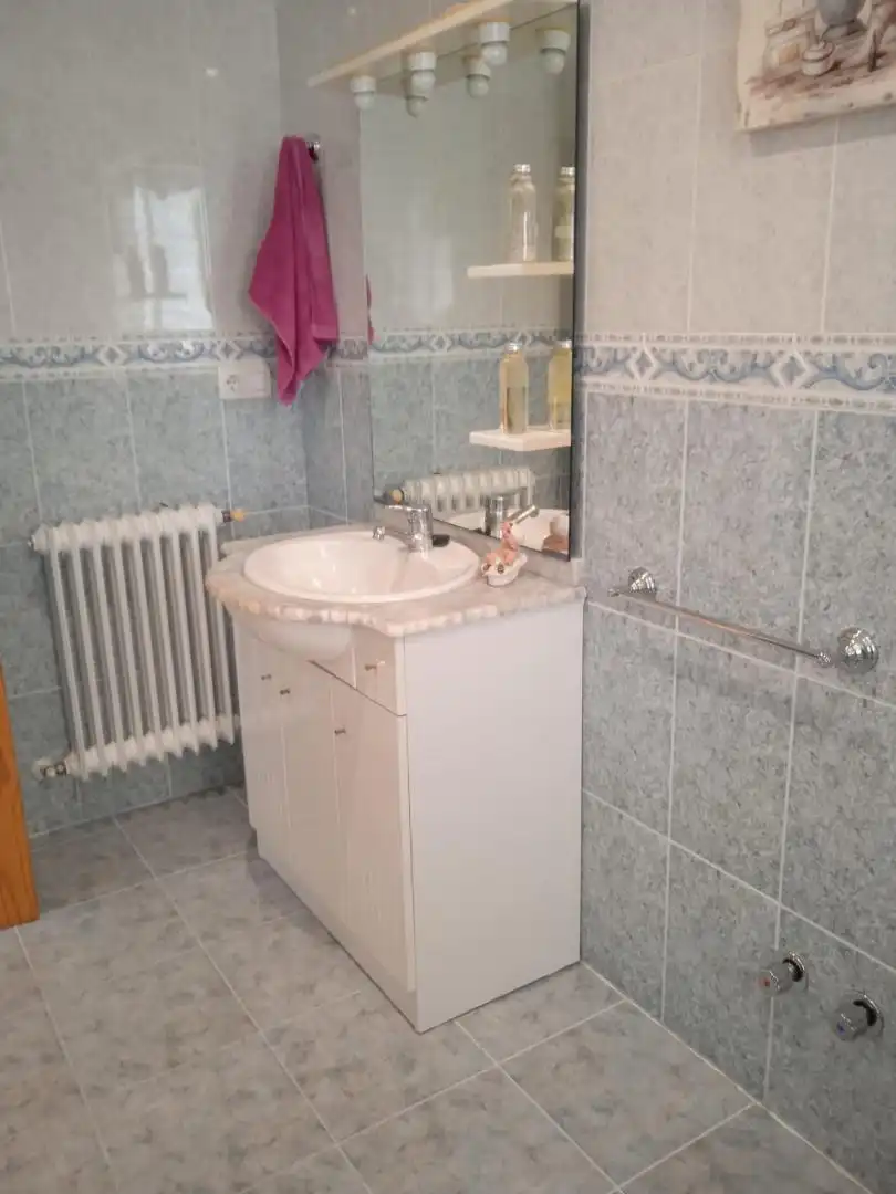 Bany de Dúplex en venda en Villarrobledo amb Calefacció, Terrassa i Traster