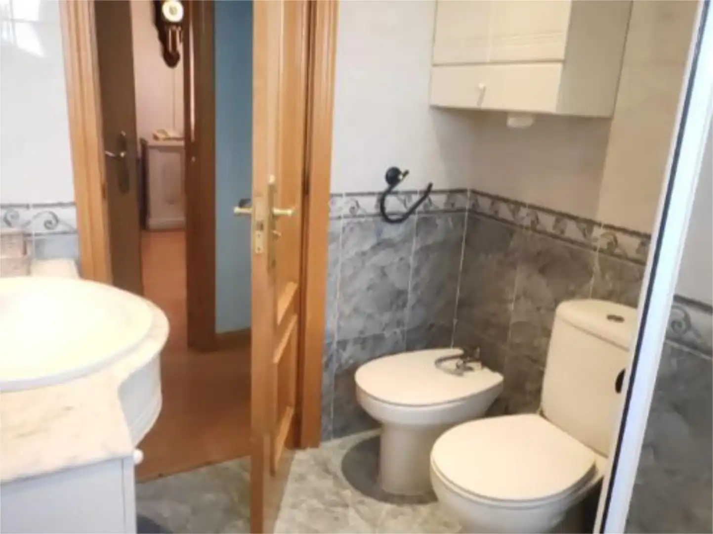 Flat for sale in Calle de la Isabela, 3, Estación - Los Manantiales Bathroom of Flat for sale in Guadalajara with Heating and Furnished