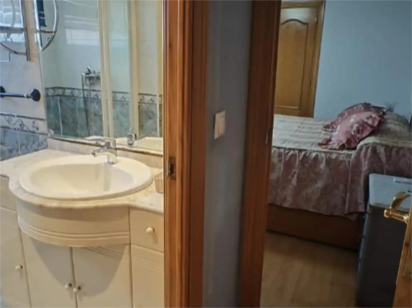 Flat for sale in Calle de la Isabela, 3, Estación - Los Manantiales Bathroom of Flat for sale in Guadalajara with Heating and Furnished