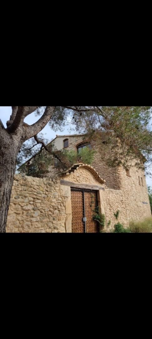 Vista exterior de Finca rústica en venda en Valls amb Aire condicionat, Calefacció i Jardí privat