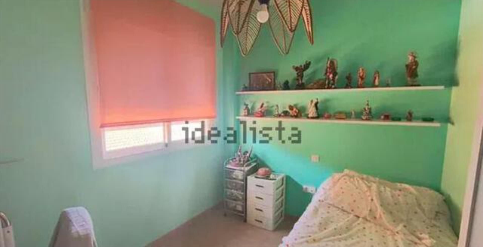 Casa o xalet en venda a Benacazón Dormitori de Casa o xalet en venda en Benacazón amb Terrassa i Piscina