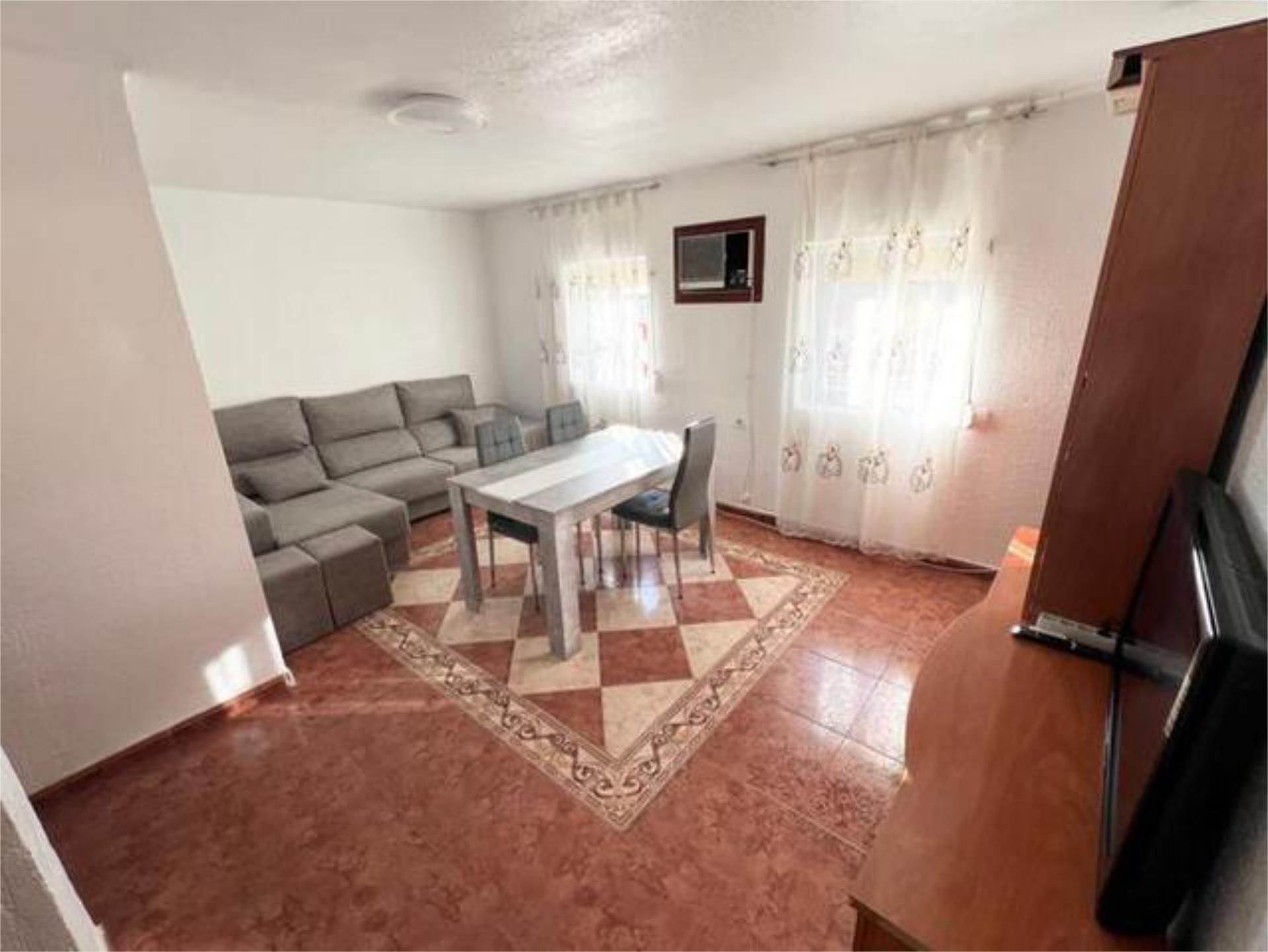 Sala d'estar de Pis de lloguer en  Jaén Capital amb Calefacció i Moblat