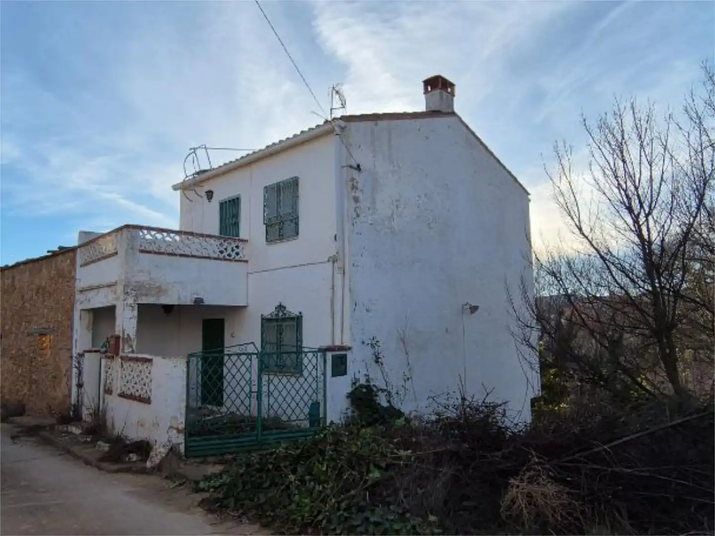 Casa o chalet en venta en Calle Isabel la Católica, 18, Landete Vista exterior de Casa o chalet en venta en Landete con Terraza y Balcón