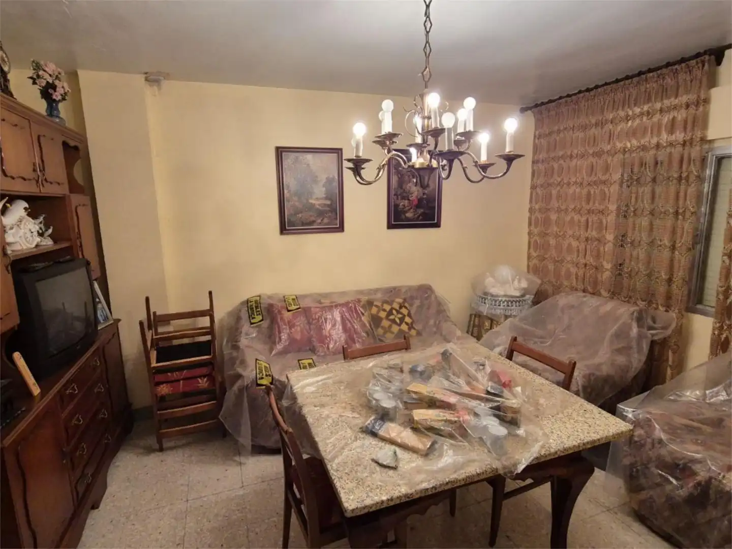 Casa o chalet en venta en Calle Isabel la Católica, 18, Landete Comedor de Casa o chalet en venta en Landete con Terraza y Balcón