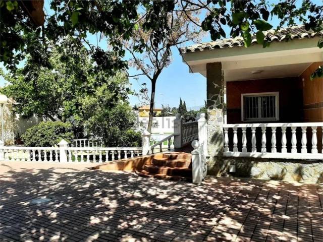 Casa-chalet en Alquiler en Haygon - Universidad