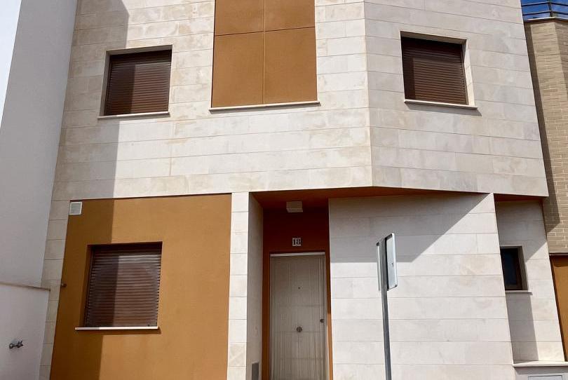 Photo 1 of Flat to rent in Calle la Carolina, 18, San Juan de los Terreros, Almería