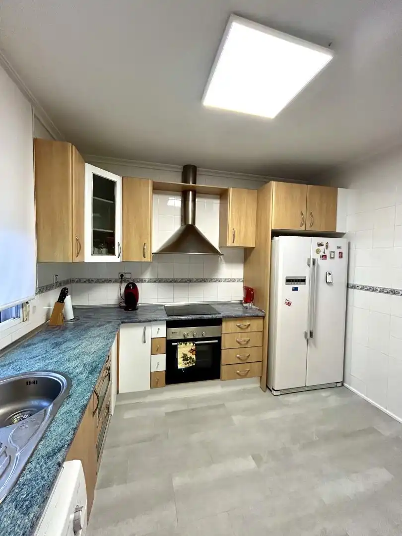 Piso en venta en Calle Jaime I el Conquistador, 4, Barrio de Peral - San Félix Cocina de Piso en venta en Cartagena con Parquet, Terraza y Trastero