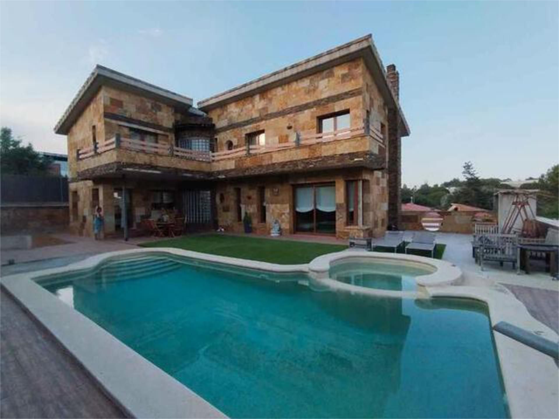 Swimming pool of House or chalet for sale in  Barcelona Capital  with Heating, Private garden and Terrace