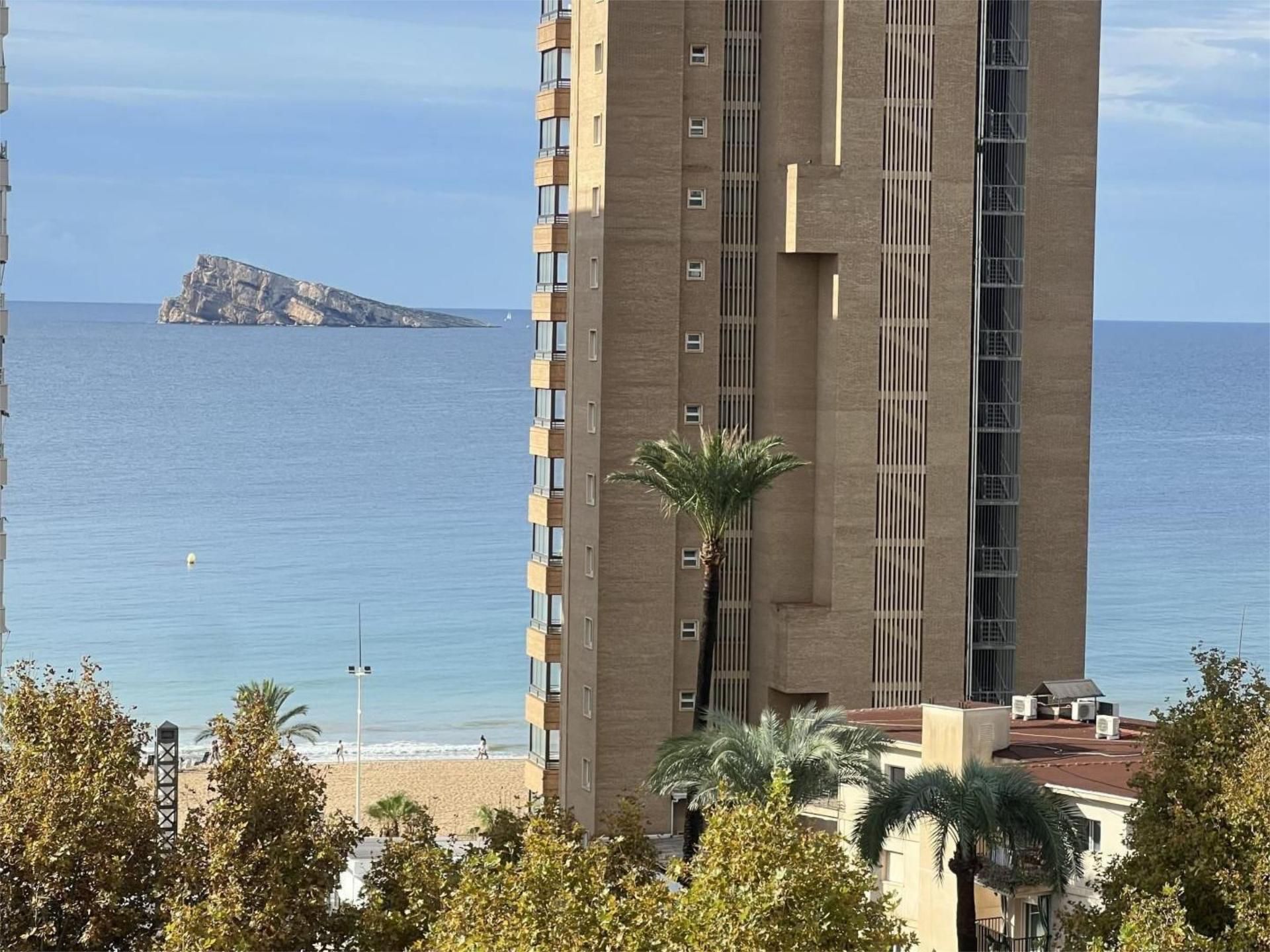 Exterior view of Flat to rent in Benidorm  with Air Conditioner, Heating and Terrace