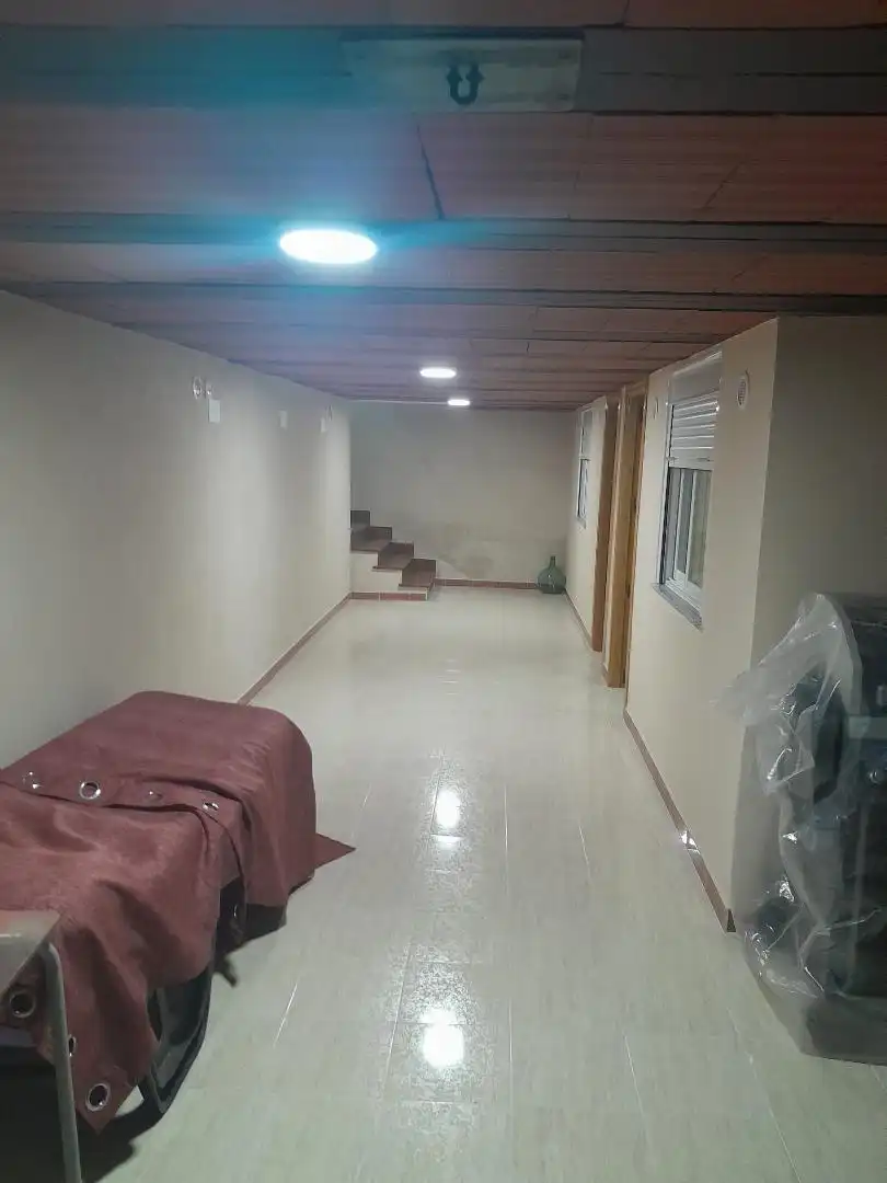 Einfamilien-Reihenhaus zum Verkauf in Calle del Polvillo, 14, Pozuelo de Calatrava Einfamilien-Reihenhaus zum Verkauf in Pozuelo de Calatrava mit Klimaanlage, Schwimmbad und Balkon