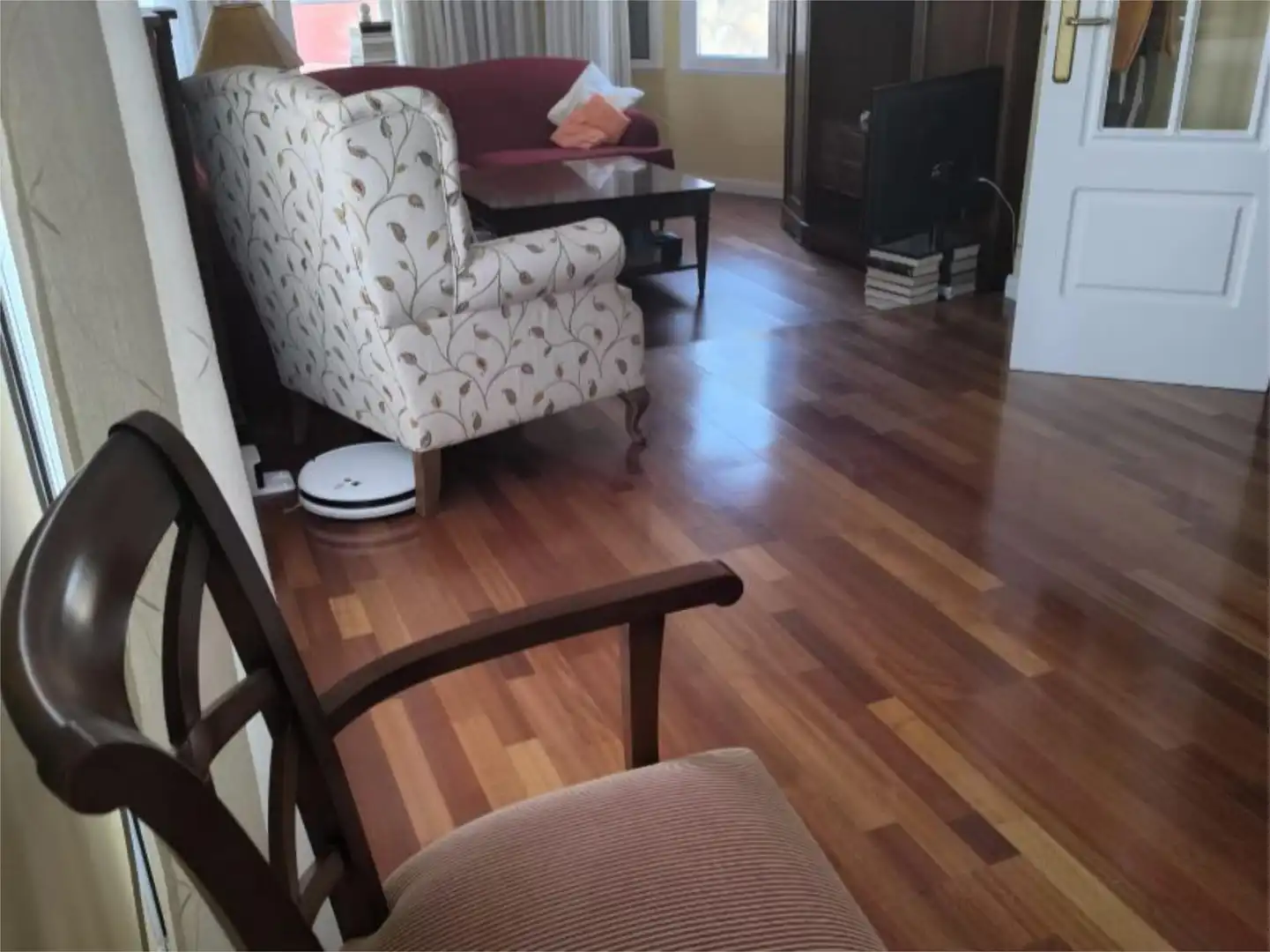 Flat for sale in El Monte Living room of Flat for sale in Torrelodones with Air Conditioner, Heating and Private garden
