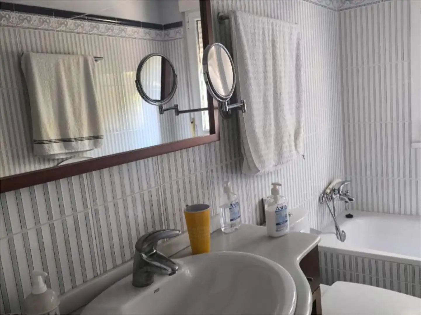 Flat for sale in El Monte Bathroom of Flat for sale in Torrelodones with Air Conditioner, Heating and Private garden