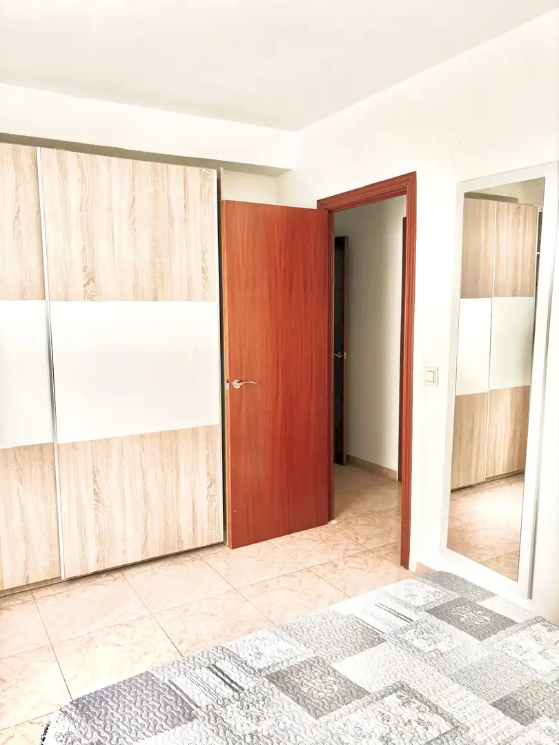 Habitación en Calle Conquistador Benito de Baños, 10, Viñuela - Rescatado Apartamento para compartir en Córdoba con Aire acondicionado, Calefacción y Amueblado