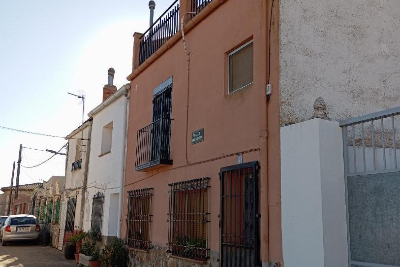 Single-family semi-detached for sale in Calle Berenjena, 11, Santa Cruz de la Zarza, Toledo - image 1 Photo 1 of Single-family semi-detached for sale in Calle Berenjena, 11, Santa Cruz de la Zarza, Toledo