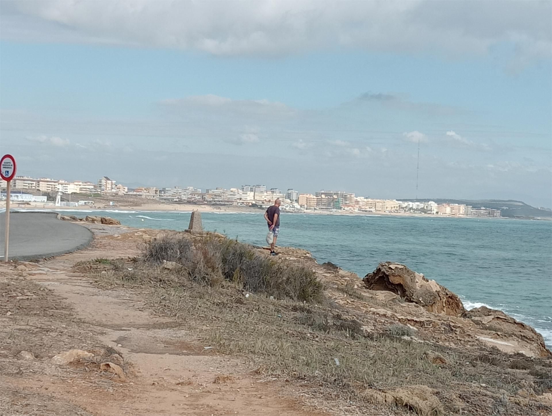 Exterior view of Duplex to rent in Torrevieja  with Air Conditioner, Heating and Private garden