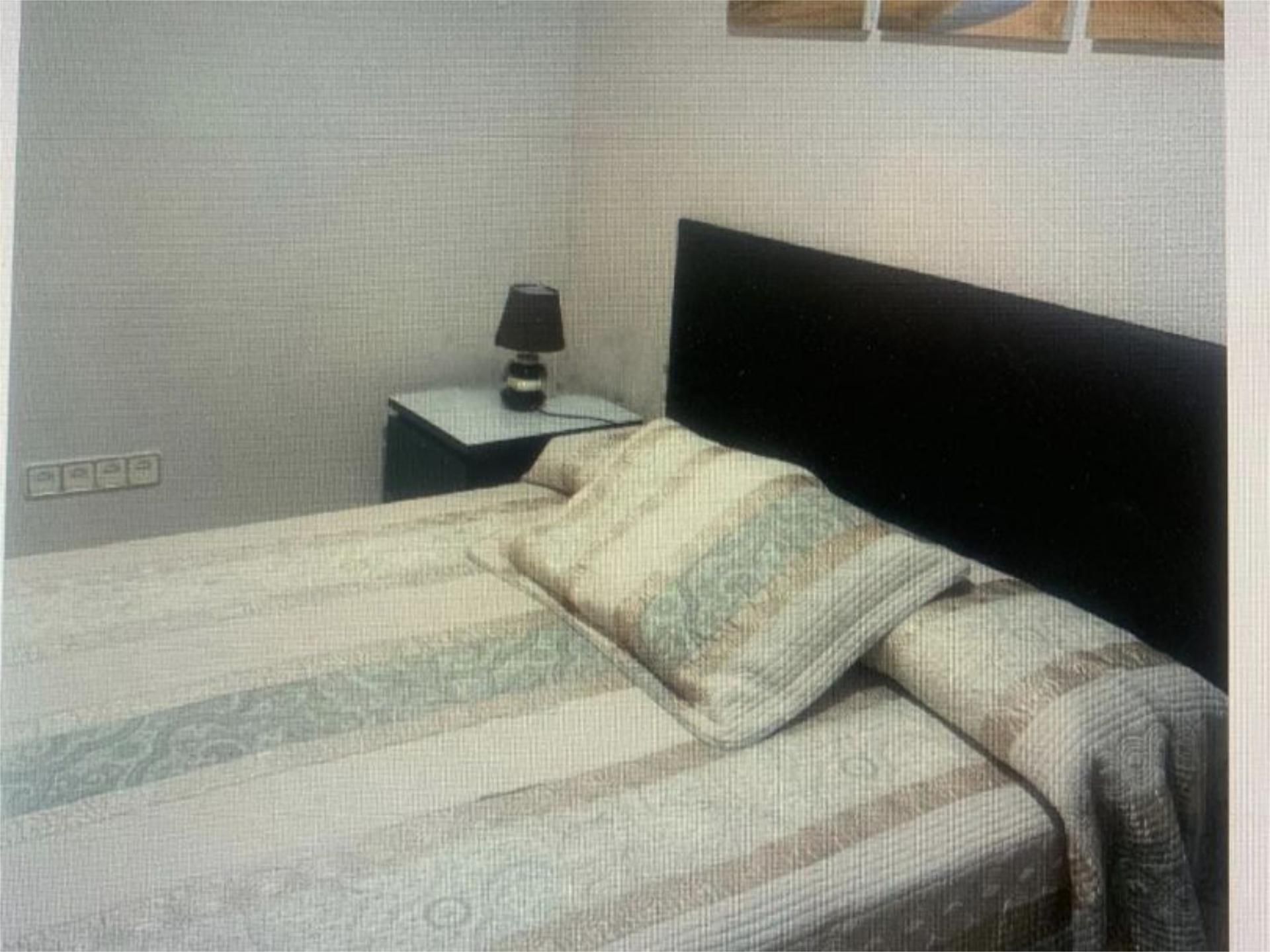Bedroom of Flat to share in  Madrid Capital  with Heating, Swimming Pool and Furnished