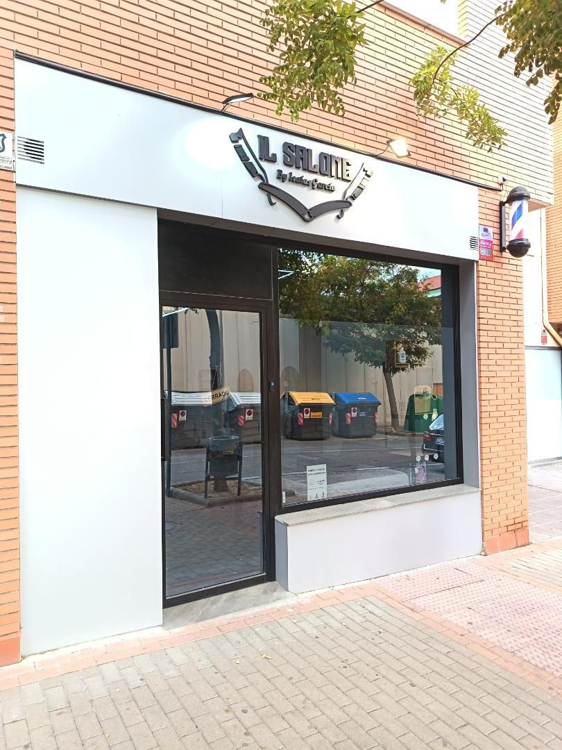 Exterior view of Premises to rent in  Granada Capital
