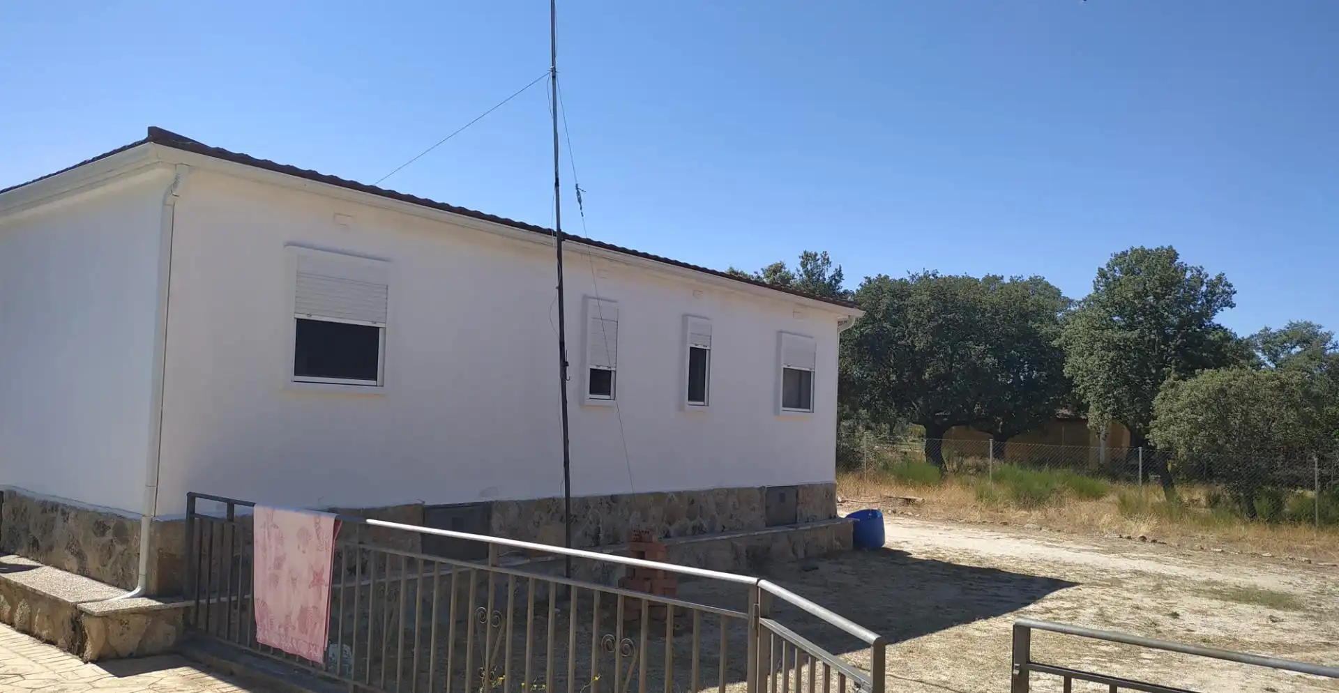 Casa o chalet en venta en Paseo de Los Sauces, 18, Maello Vista exterior de Casa o chalet en venta en Maello con Terraza, Piscina y Balcón