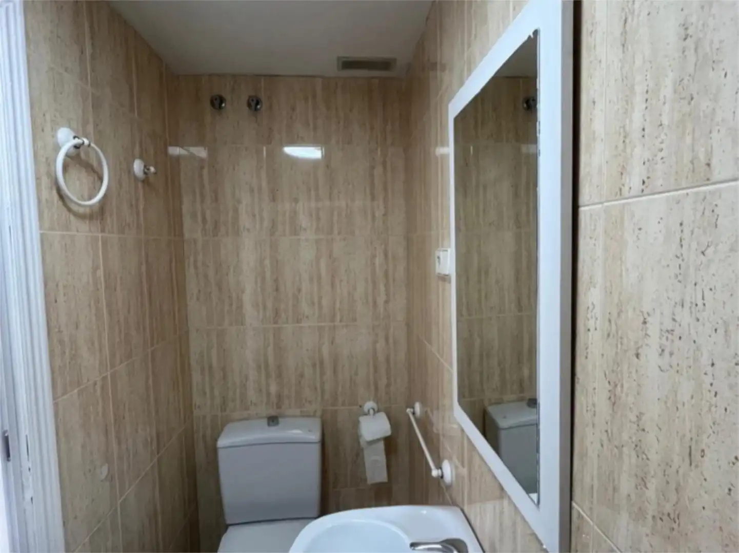 Piso en venta en Camino Campillo, 5, Santa María - Pio XII Baño de Piso en venta en Ciudad Real con Calefacción, Terraza y Amueblado