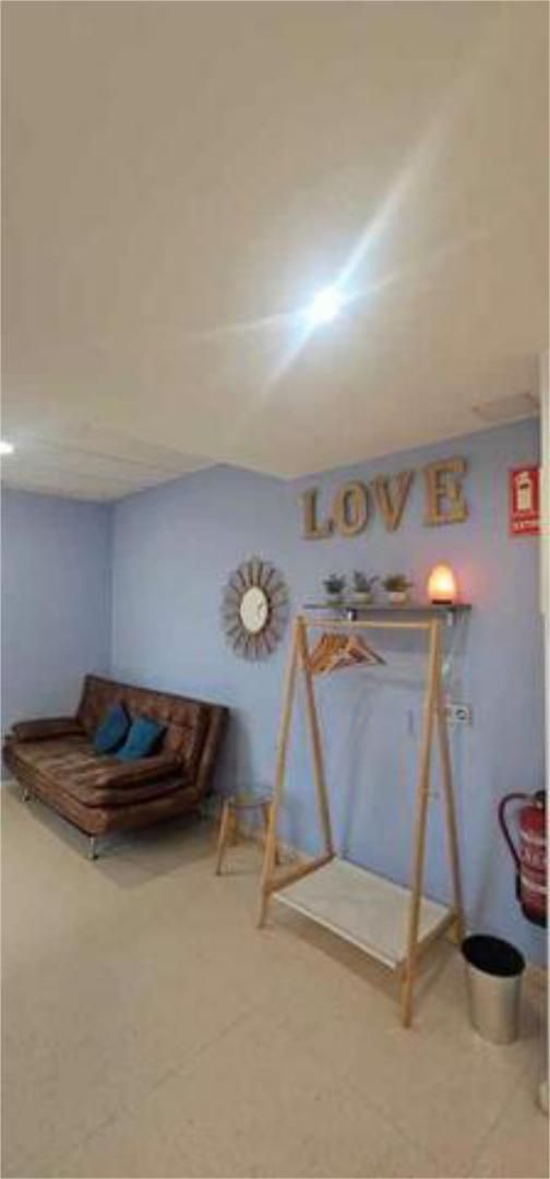 Local de lloguer a Villamontes - Boqueres Dormitori de Local de lloguer en San Vicente del Raspeig / Sant Vicent del Raspeig amb Aire condicionat