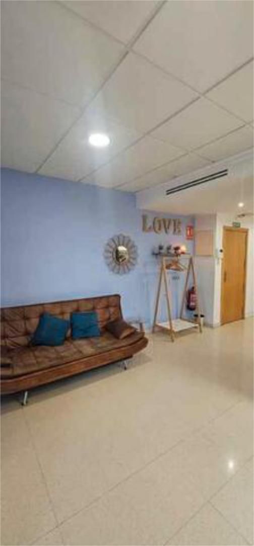 Local de lloguer a Villamontes - Boqueres Sala d'estar de Local de lloguer en San Vicente del Raspeig / Sant Vicent del Raspeig amb Aire condicionat