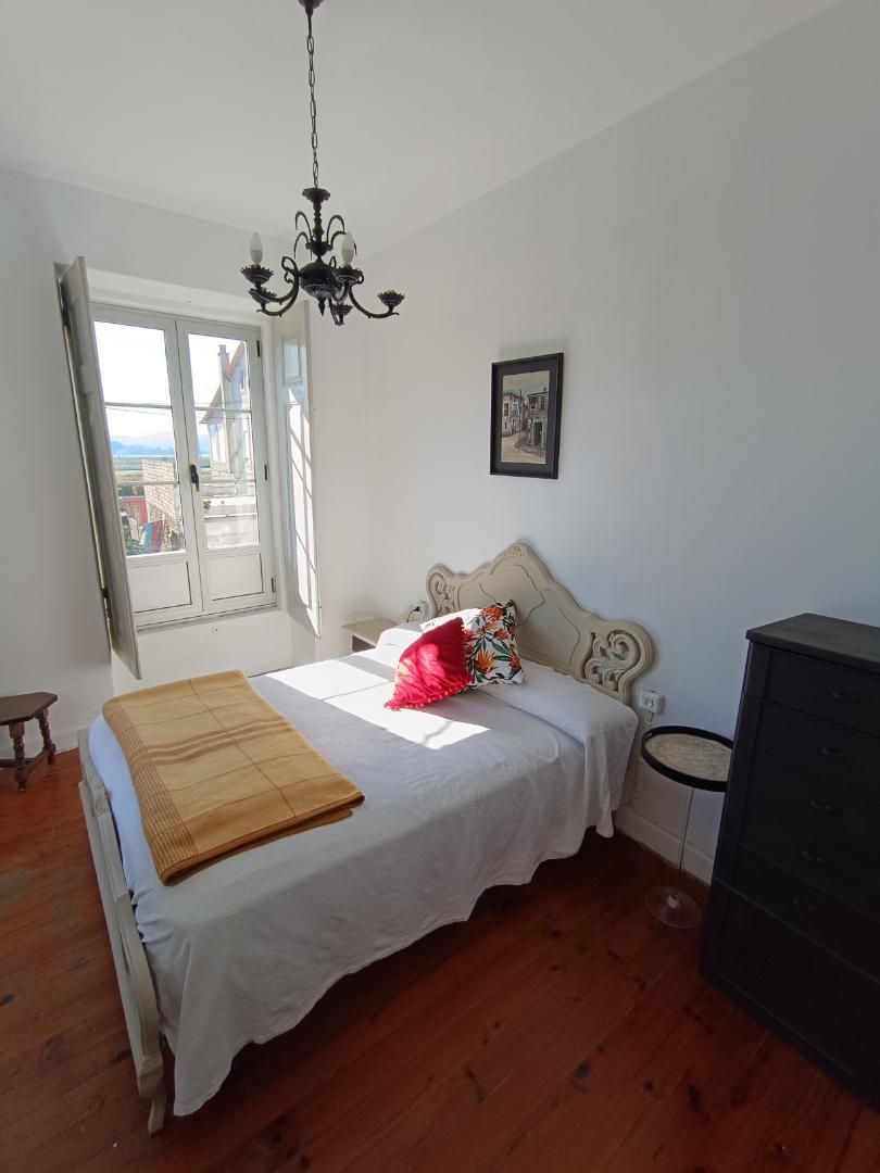 Dormitori de Finca rústica de lloguer en O Rosal   amb Jardí privat, Parquet i Terrassa