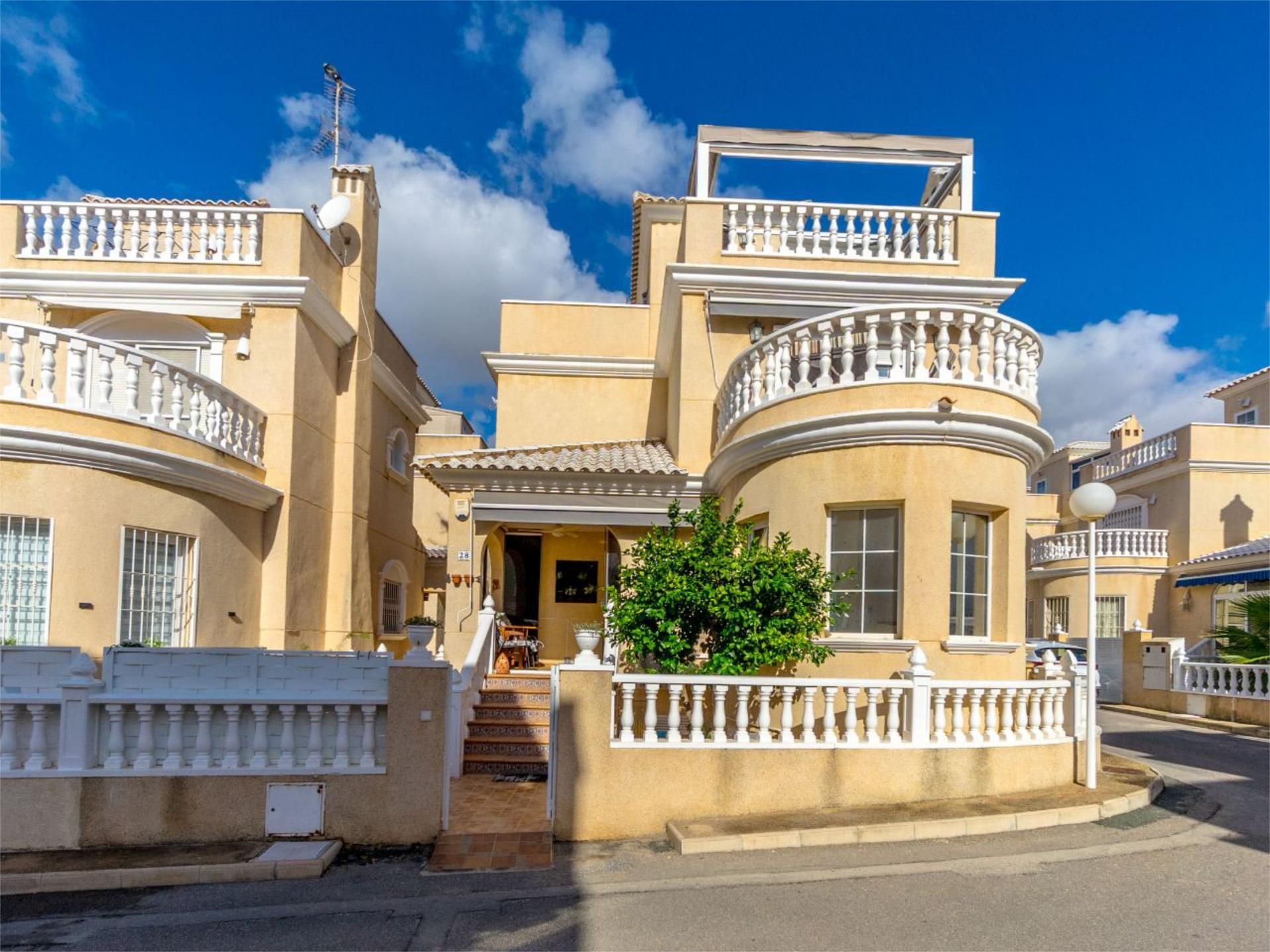 Exterior view of House or chalet for sale in Orihuela  with Air Conditioner, Terrace and Storage room