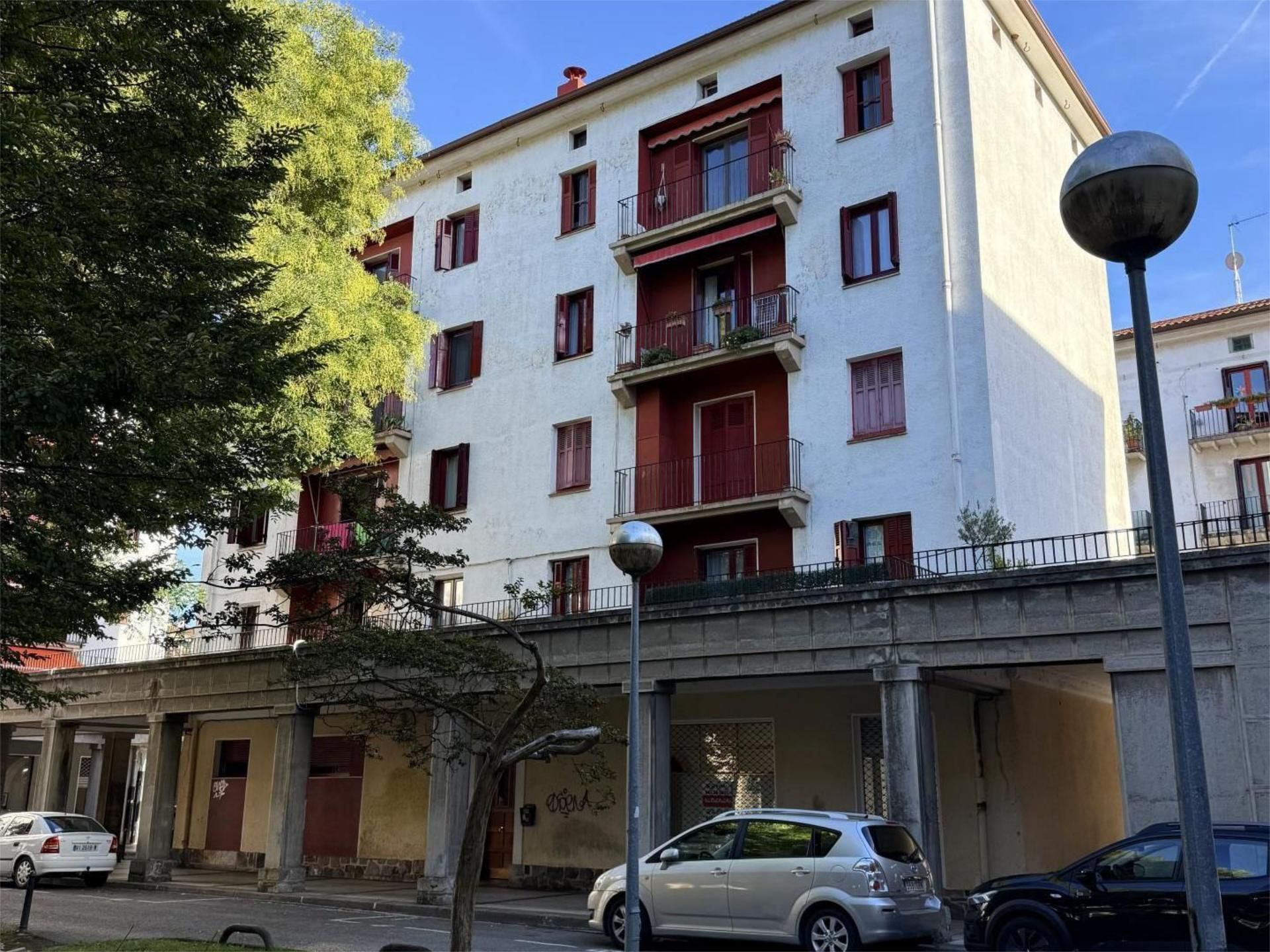Exterior view of Flat for sale in Arrasate / Mondragón  with Terrace and Balcony