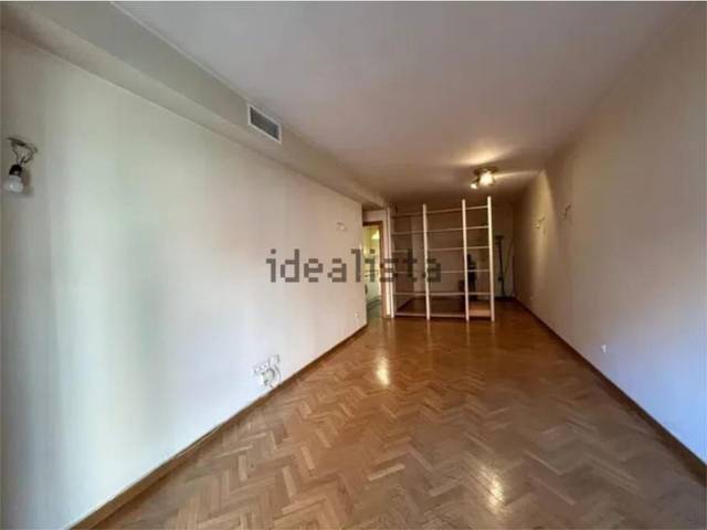 Piso en Venta en Calle de Rafael Bergamín, 20 en San Juan Bautista