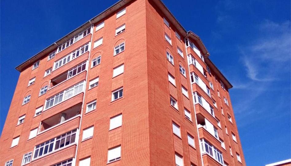 Photo 1 of Flat for sale in Avenida de Mariano Andrés, 234, La Asunción - La Inmaculada, León