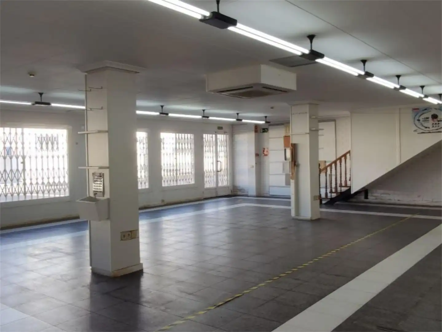 Industrial buildings for rent in Polígono los Palancares, 1, San Fernando - Carretera de Valencia Industrial buildings for rent in Cuenca with Air Conditioner, Heating and Parquet flooring