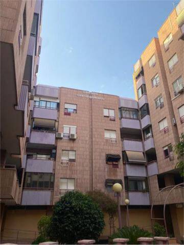 Garaje en Alquiler en Benalúa