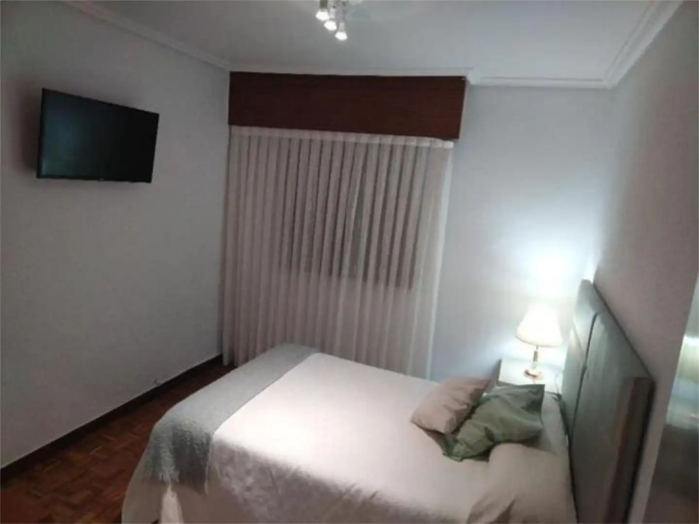 Wohnung zum Verkauf in Cruces Schlafzimmer von Wohnung zum Verkauf in Barakaldo mit Heizung, Privatgarten und Terrasse