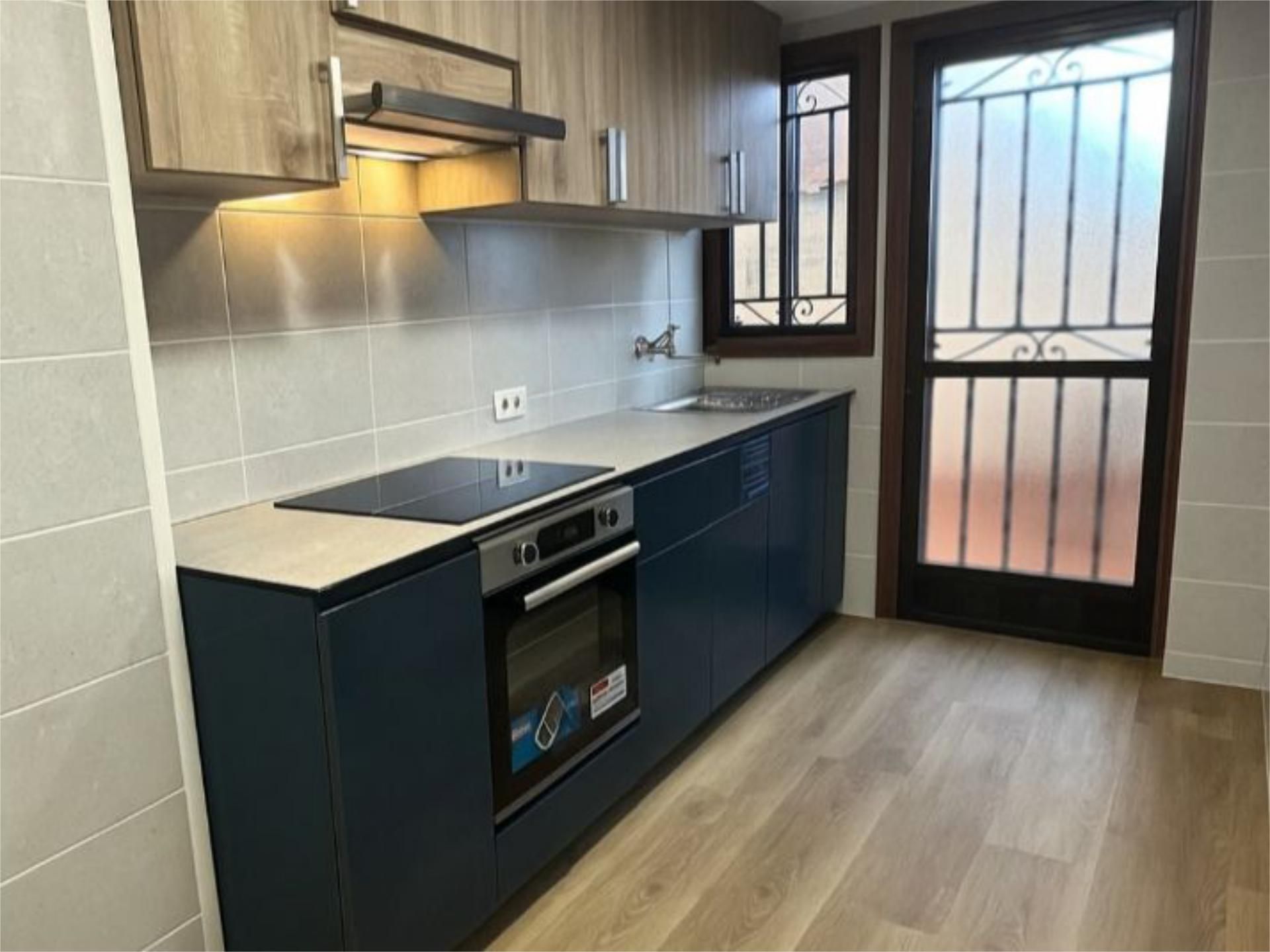 Cuina de Pis de lloguer en Algemesí amb Aire condicionat, Terrassa i Balcó