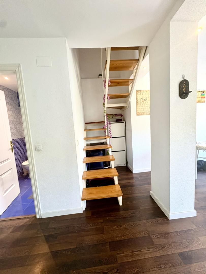 Duplex for sale in  Madrid Capital  with Air Conditioner, Heating and Furnished