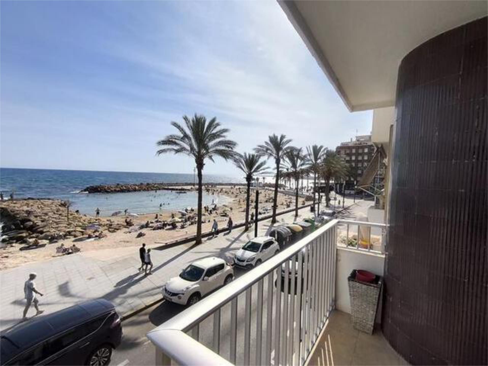 Apartment to rent in Las Piscinas Naturales Exterior view of Apartment to rent in Torrevieja  with Terrace, Furnished and Pets allowed