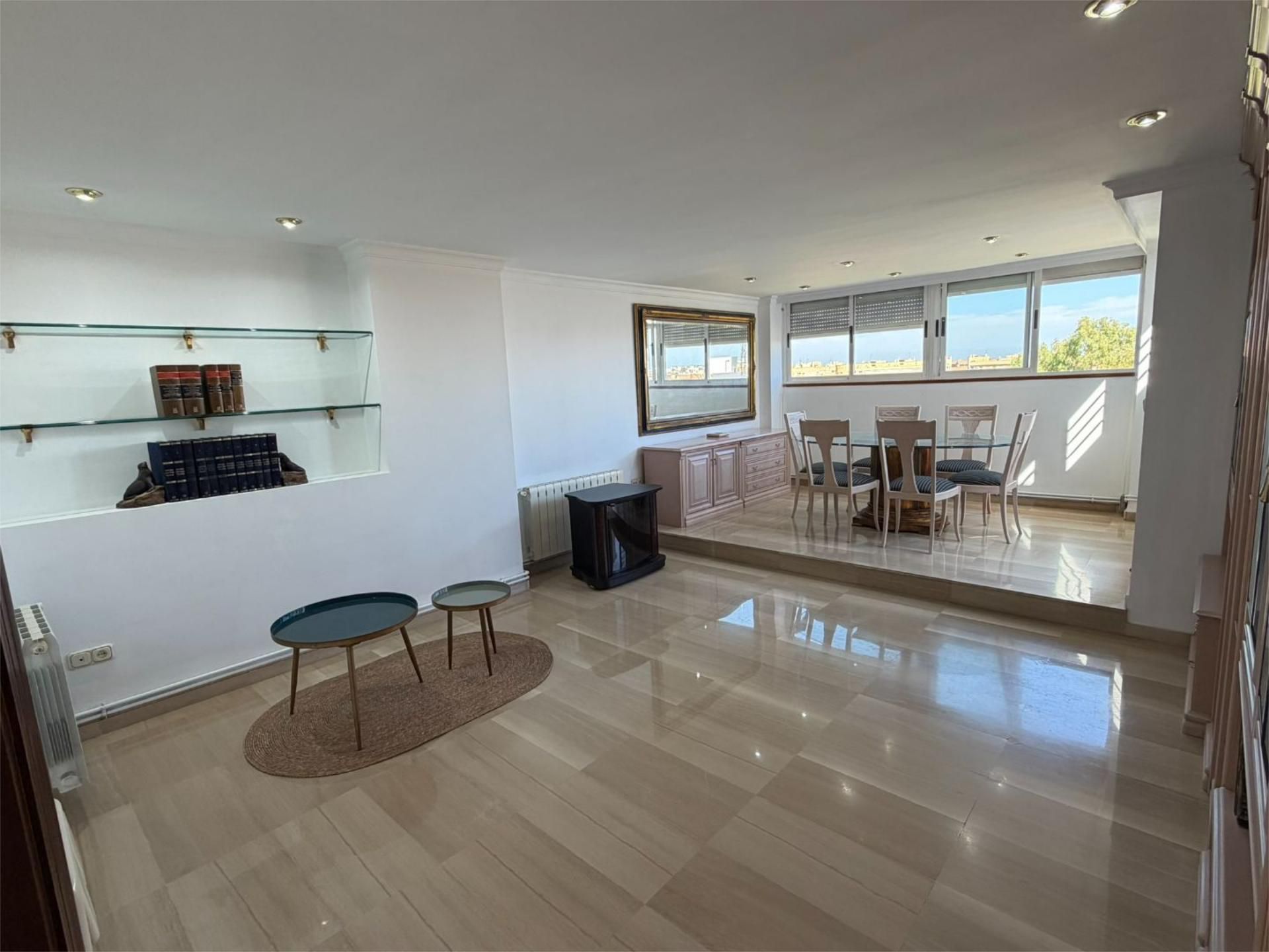 Esszimmer von Dachboden miete in Sagunto / Sagunt mit Klimaanlage, Heizung und Terrasse