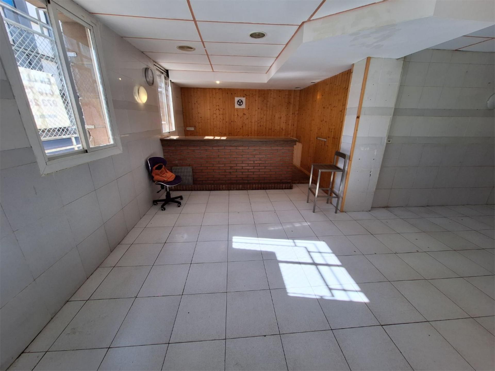 Premises to rent in  Lleida Capital