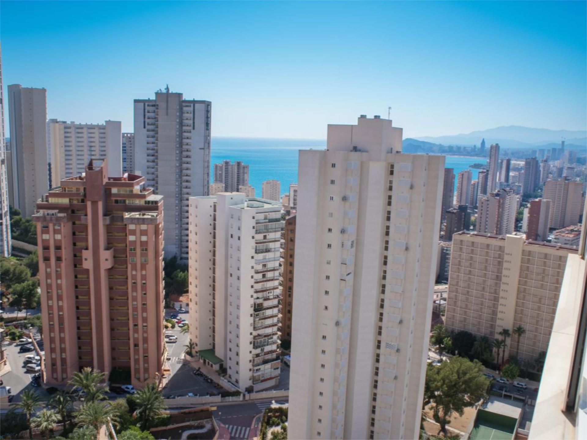 Exterior view of Flat for sale in Benidorm  with Air Conditioner, Terrace and Swimming Pool